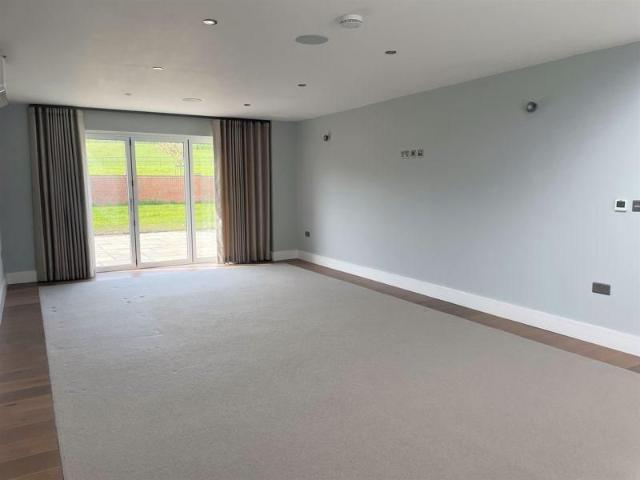 House for rent in Midway, Kent