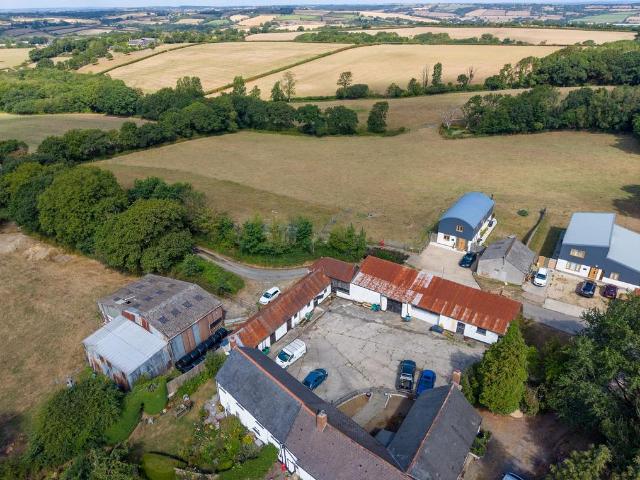 House for sale in Weir Quay, Devon