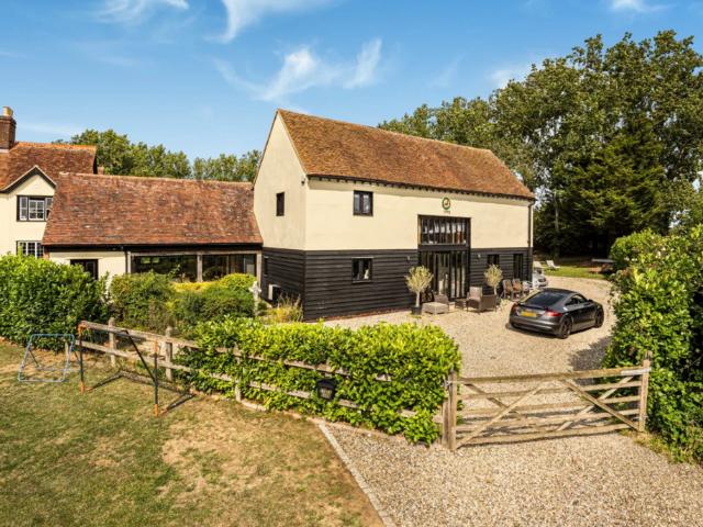 House for sale in Little Canfield, Duton Hill