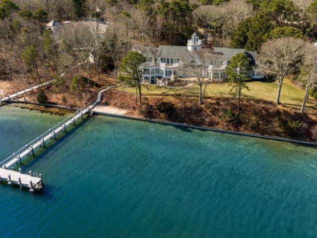 House for sale in Barnstable