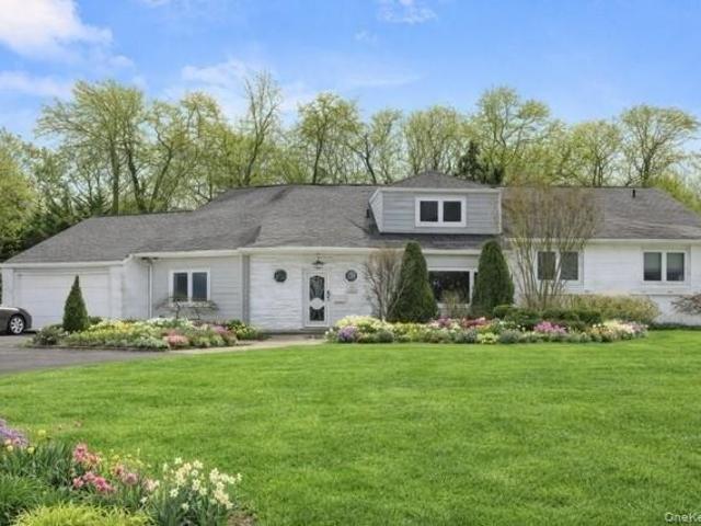 House for sale in Bohemia, New York