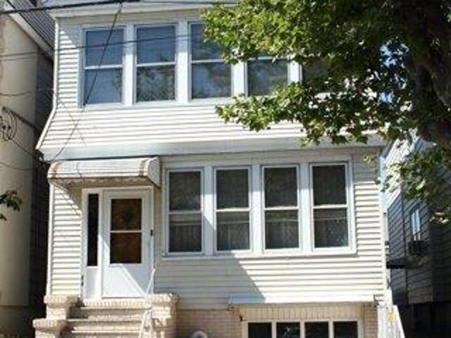 House for sale in Hudson, New Jersey