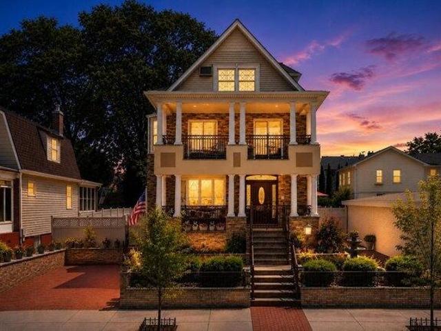 House for sale in Hudson, New Jersey