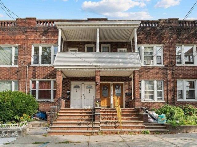 House for sale in Hudson, New Jersey