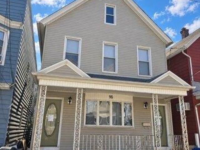 House for sale in Port Johnson, Bayonne