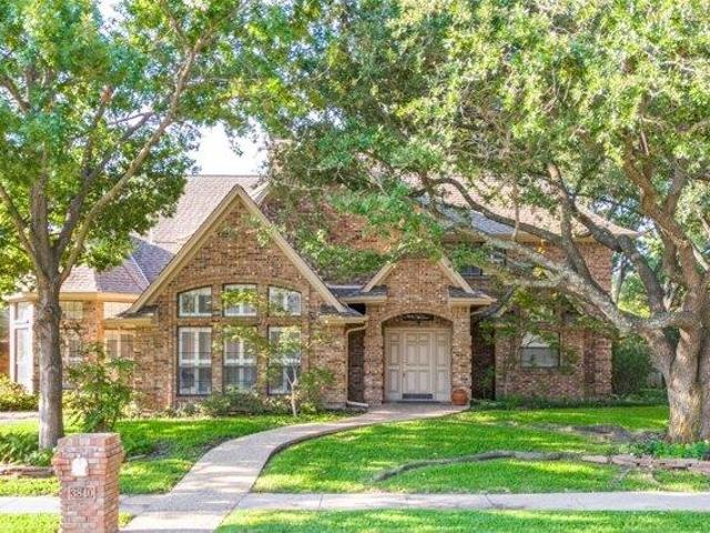 House for sale in Bedford, Texas