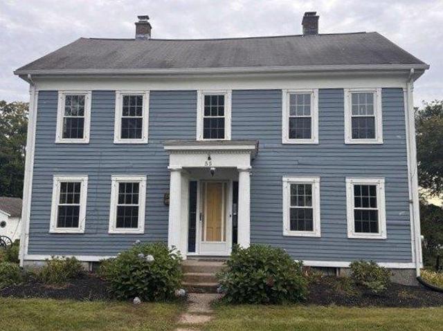 House for sale in Belchertown Center, Belchertown