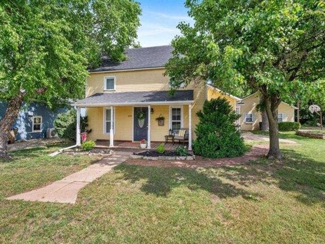House for sale in Belle Plaine