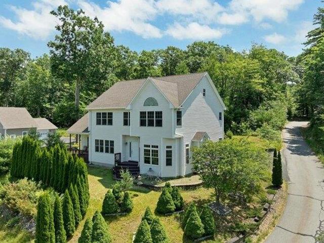House for sale in New Hampshire