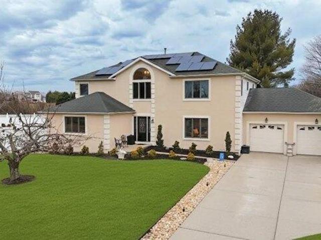 House for sale in Berlin, New Jersey