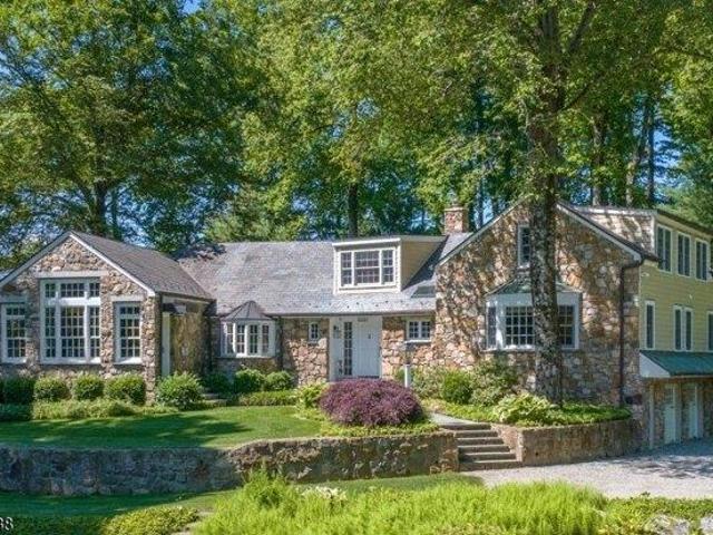 House for sale in Bernardsville, New Jersey