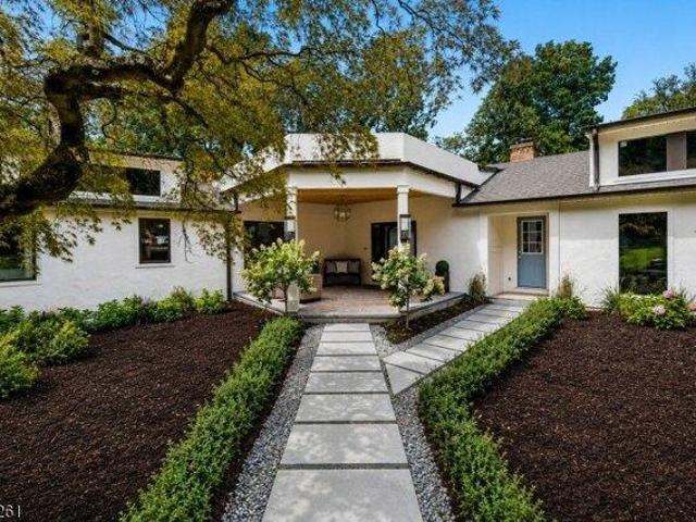 House for sale in Bernardsville, Somerset County