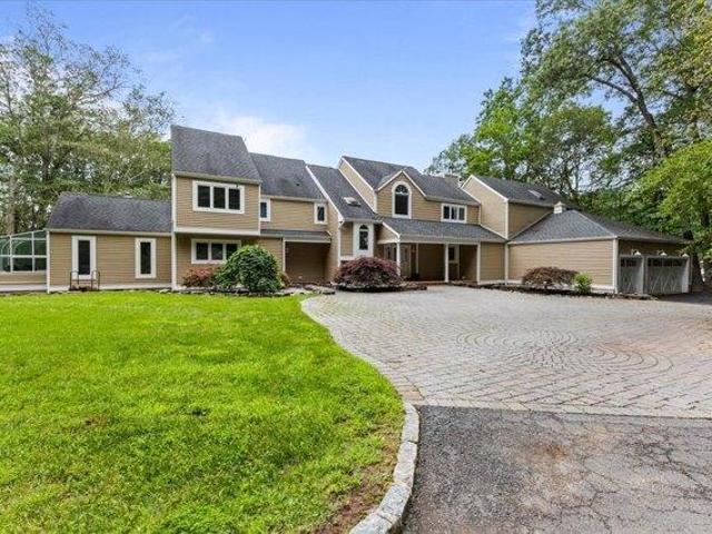House for sale in Bernardsville, New Jersey