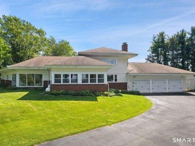 House for sale in Bethel, Western Connecticut Planning Region