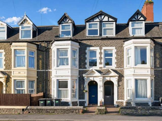 Apartment for sale in Falcon Lodge, Wales