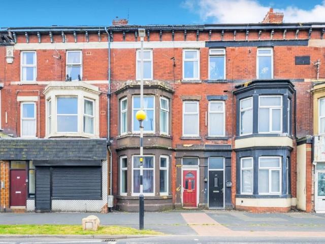 Flat for sale in Revoe, Blackpool