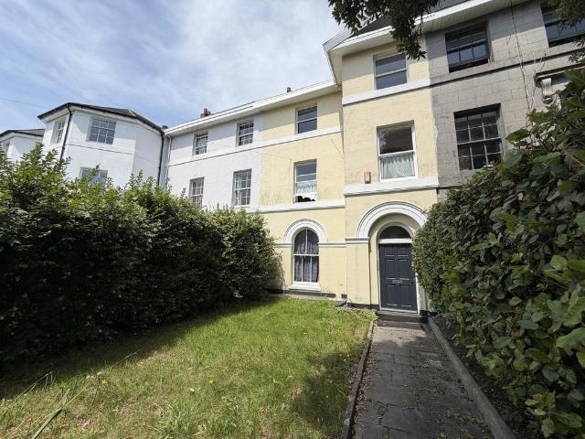 Flat for sale in Stonehouse, Mount Wise