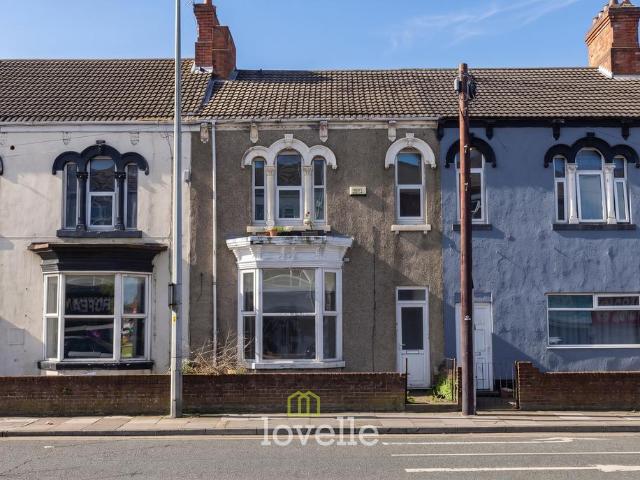 Flat for sale in New Clee, Grimsby