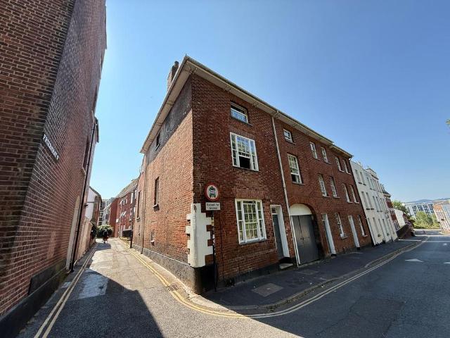 Flat for sale in Watergate, Devon