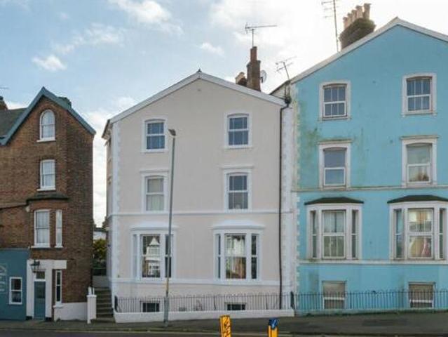 House for sale in Dumpton, Acol