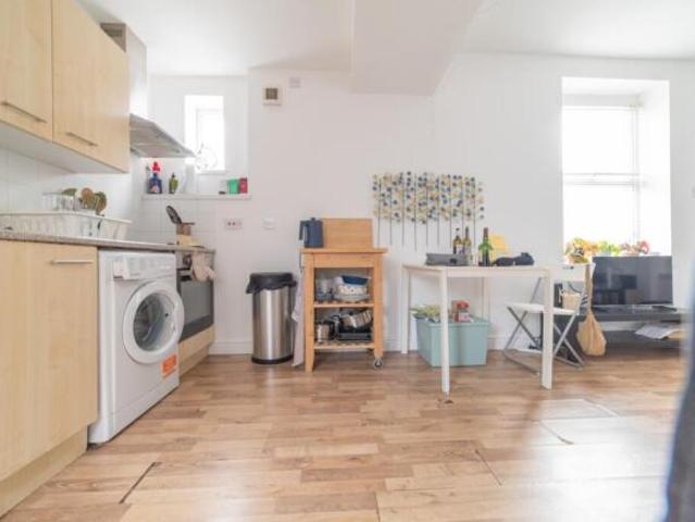 Apartment for sale in Falcon Lodge, Wales