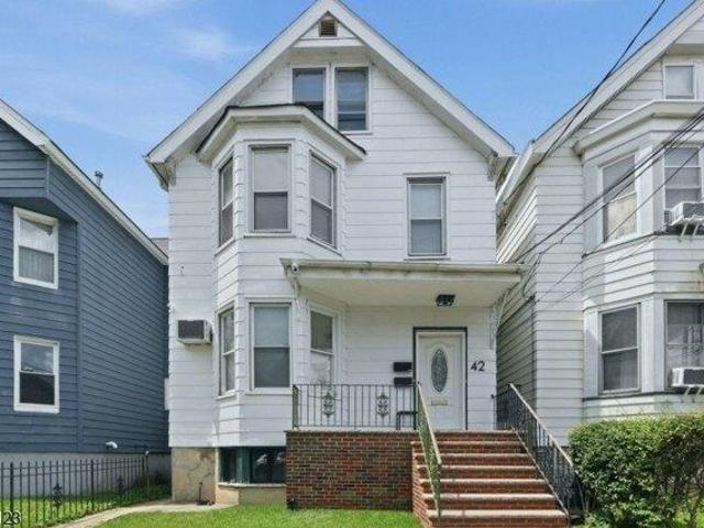 House for sale in Bloomfield, New Jersey