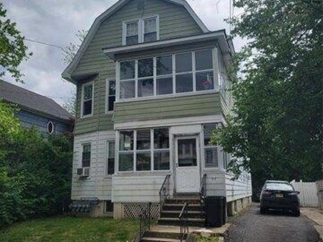 House for sale in Bloomfield