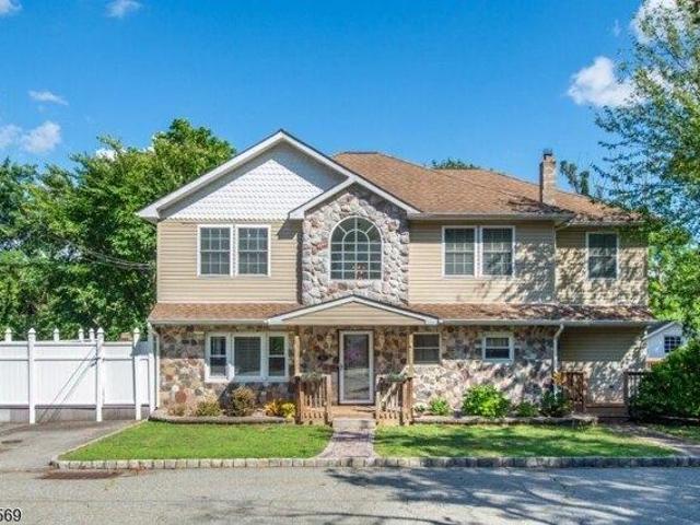 House for sale in Passaic, New Jersey