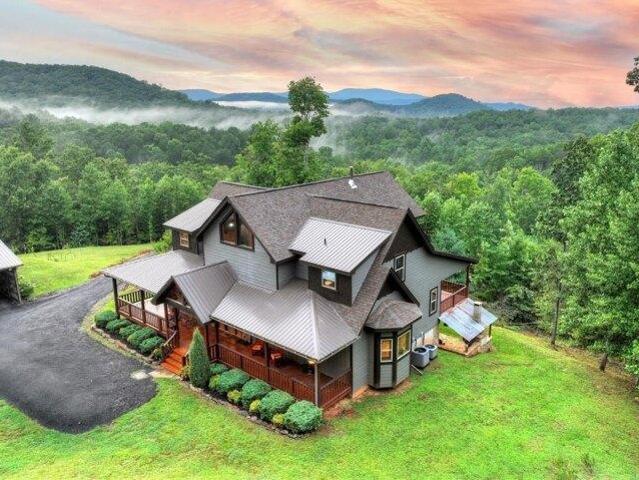 House for sale in Blue Ridge, Georgia