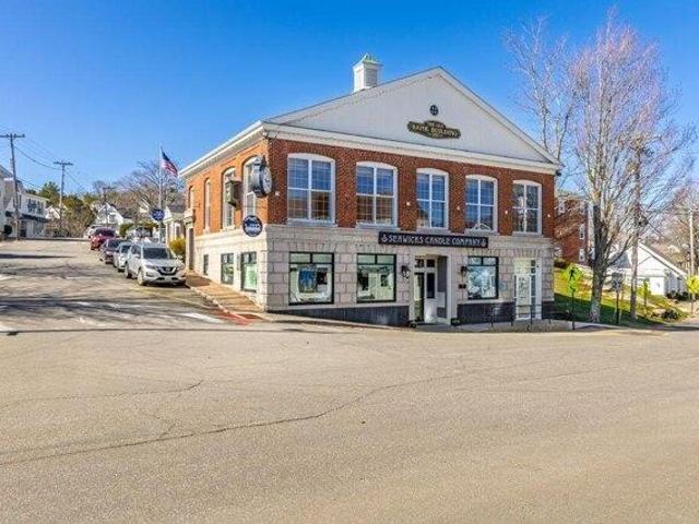 House for sale in Boothbay Harbor, Maine