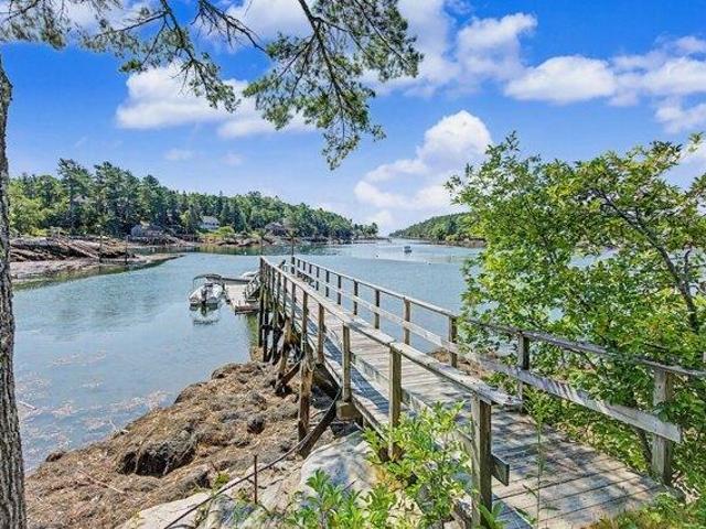 House for sale in Boothbay Harbor, Lincoln County