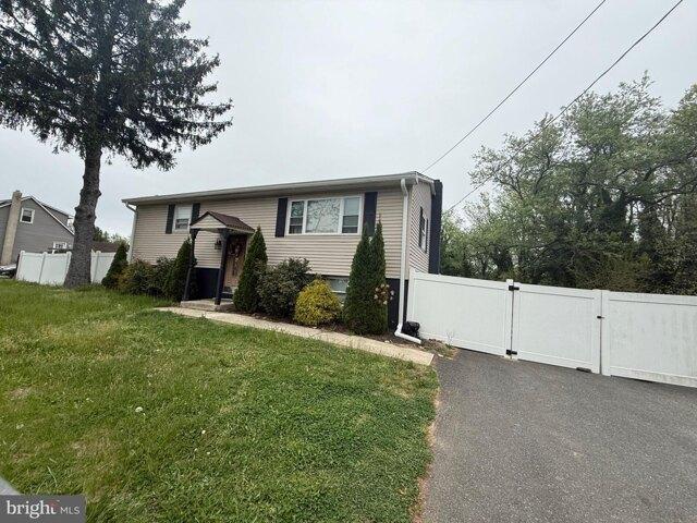 House for sale in Cedarville, New Jersey