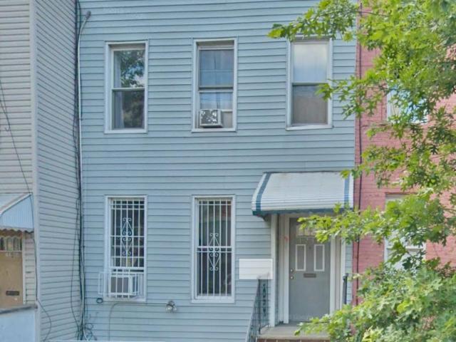 Townhouse for sale in Brooklyn