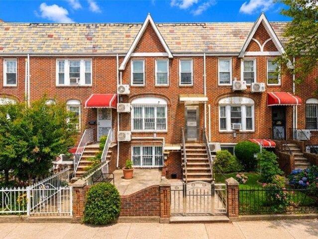House for sale in Arverne, New York