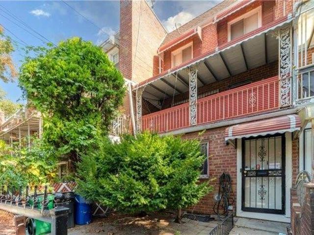 House for sale in Arverne, New York