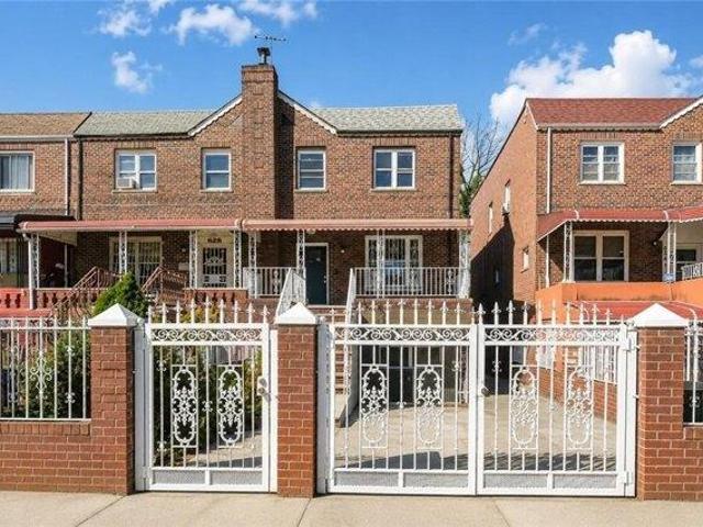 House for sale in Arverne, New York