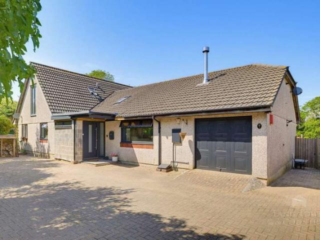 Bungalow for sale in Mount Wise