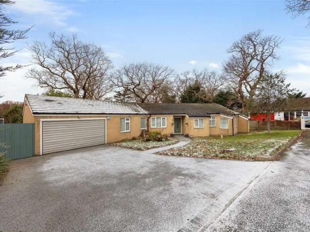 Bungalow for sale in Greater London