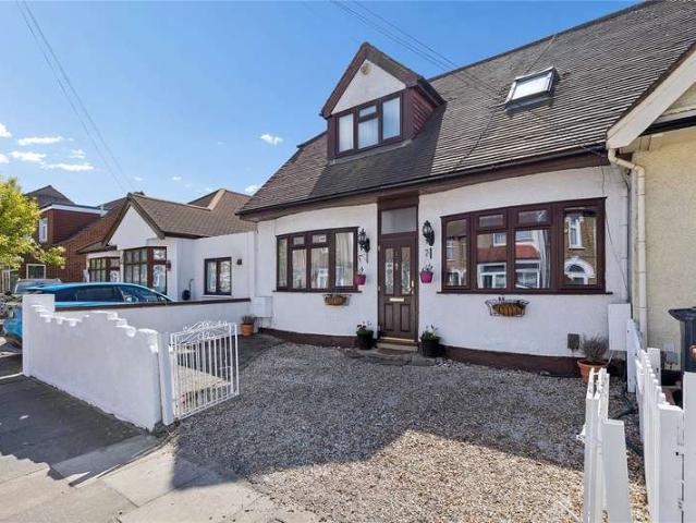 Bungalow for sale in Marks Gate, Greater London