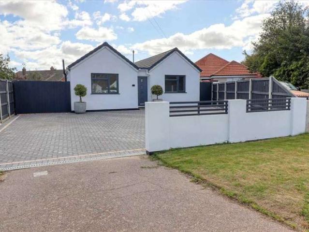 Bungalow for sale in Dale Hill, Essex