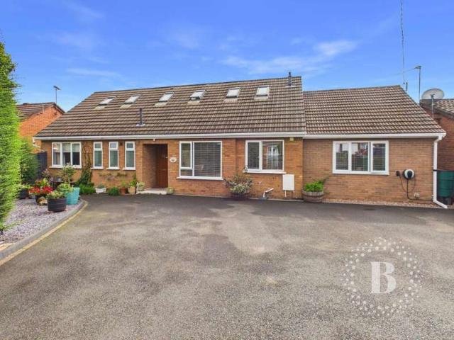 Bungalow for sale in Little Dawley, Dawley