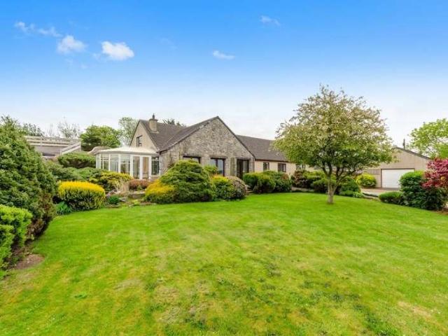 Bungalow for sale in Gwalchmai, Wales