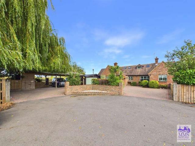 Bungalow for sale in Cliffe and Cliffe Woods, Cliffe Woods