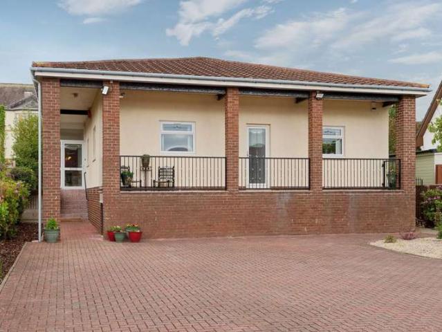 Bungalow for sale in Ayrshire Bungalow for sale in Ayrshire