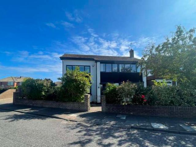 Bungalow for sale in New York, North Tyneside