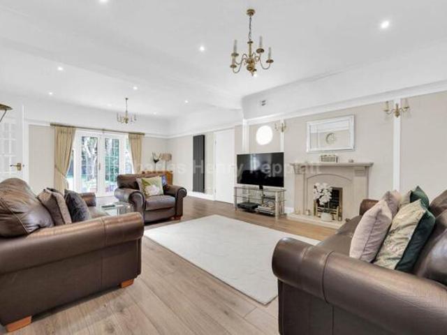 Bungalow for sale in Barnet, East Barnet