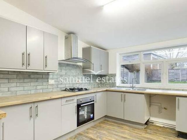 House for rent in Surrey