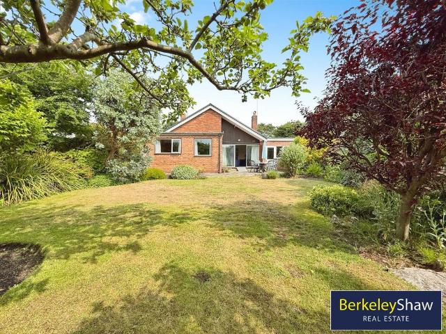 Bungalow for sale in Formby, Freshfield