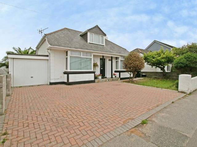 Bungalow for sale in Treninnick, Newquay