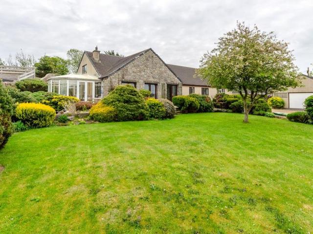 Bungalow for sale in Gwalchmai, Wales